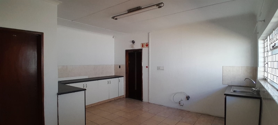 To Let Commercial Property for Rent in Dalindyebo Eastern Cape